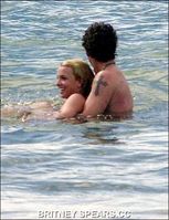 See_More_of_Britney_Spears_at_BRITNEYSPEARS_CC_228.jpg